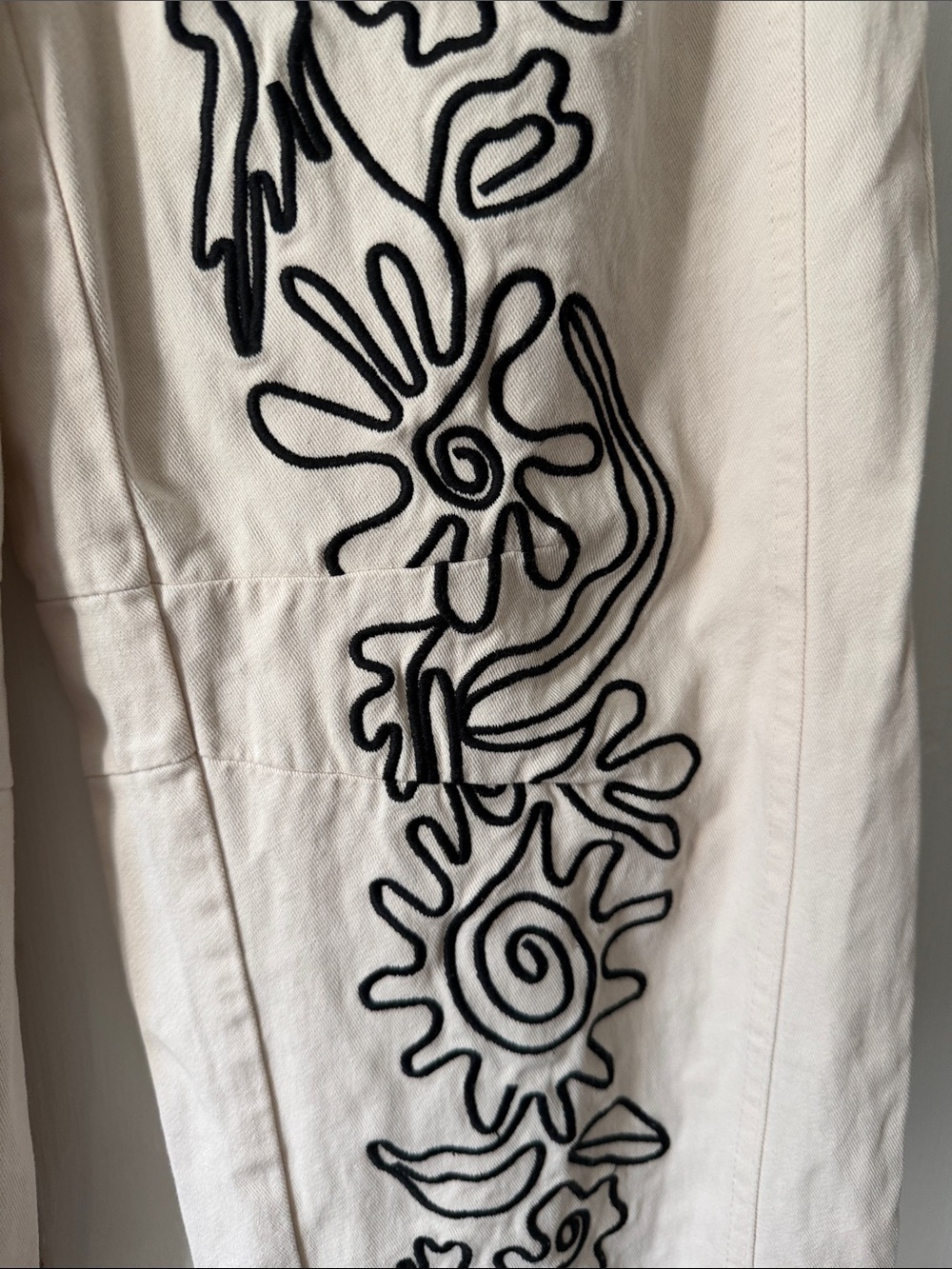 Cream Barrel Leg Pants with Black Floral Embroidery - Picture 2 of 6